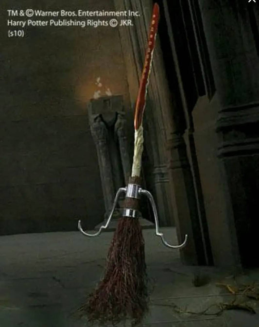 Escoba Saeta de fuego Harry Potter NN7536 - Espadas y Más