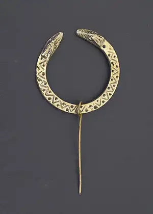 1401073400 Hebilla medieval broche de dragón - Espadas y Más