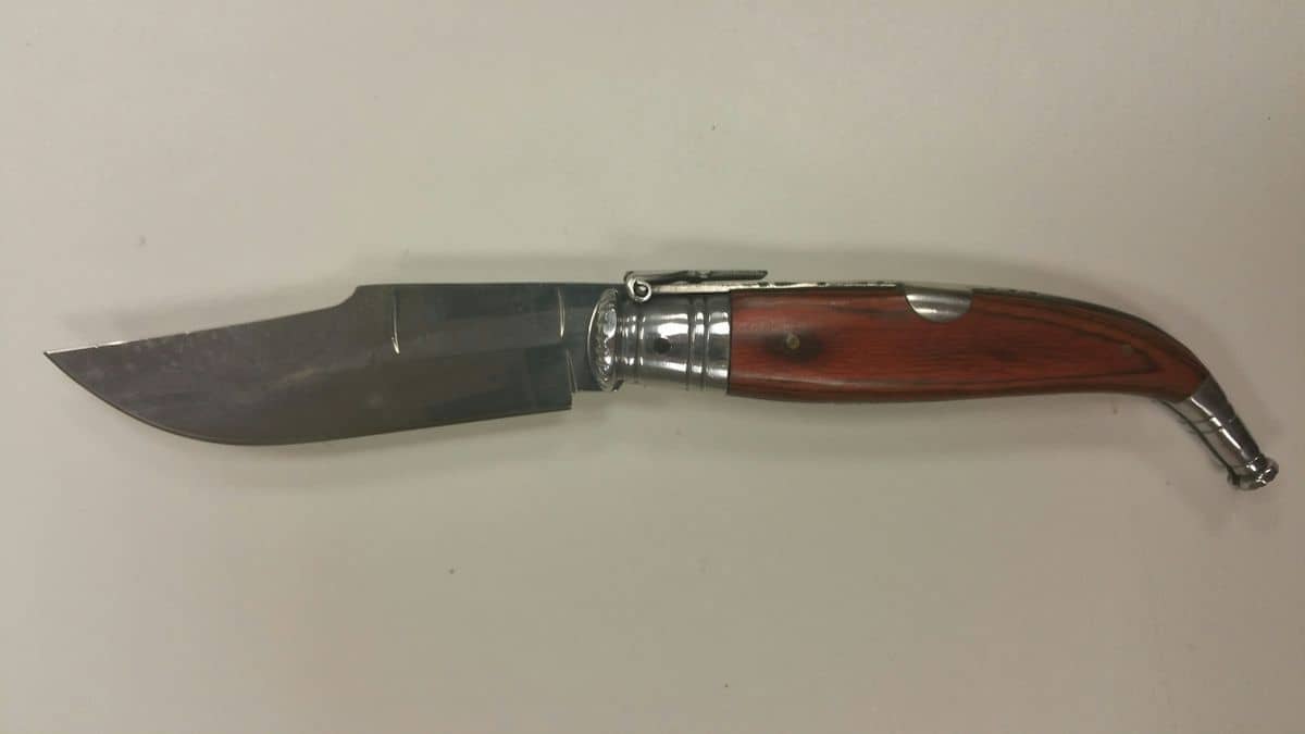 Imagen de Navaja Clásica Albainox parte de nuestra colección en Espadas y más, sitio oficial.