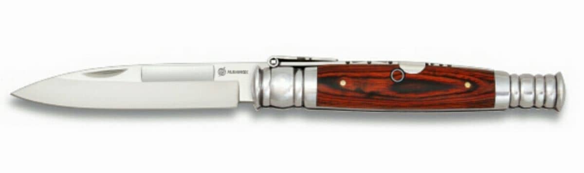 Imagen de Navaja punta espada parte de nuestra colección en Espadas y más, sitio oficial.