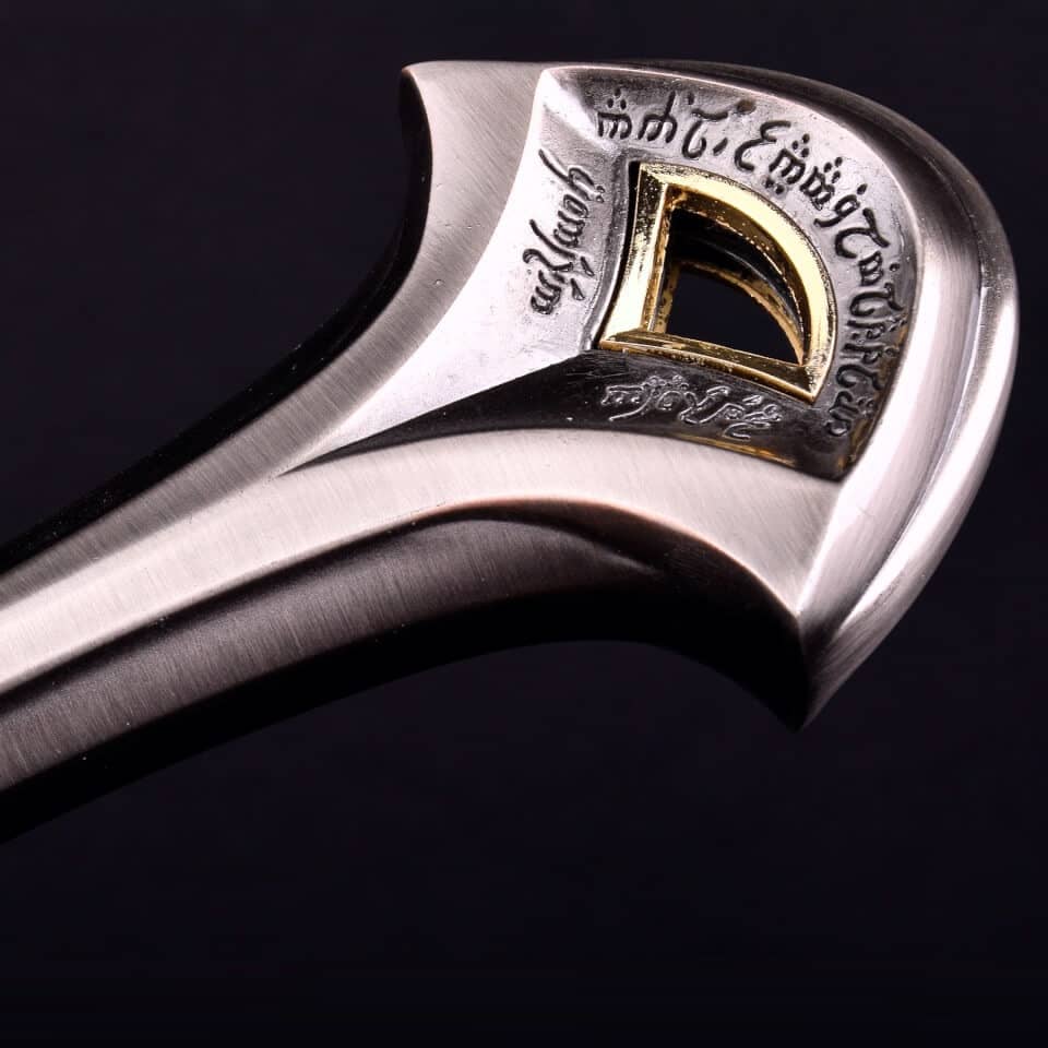 Imagen de Anduril Museum Collection Edición Limitada Oficial United Cutlery (reserva) parte de nuestra colección en Espadas y más, sitio oficial.