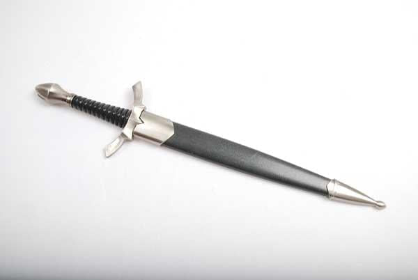 Imagen de Daga hoja de Morgul parte de nuestra colección en Espadas y más, sitio oficial.