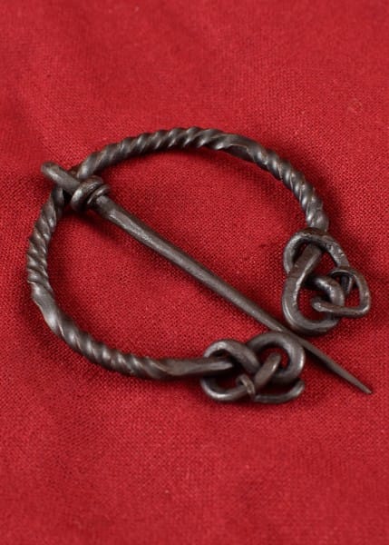 Imagen de ULF-JW-01 Peroné de anillo forjado a mano parte de nuestra colección en Espadas y más, sitio oficial.