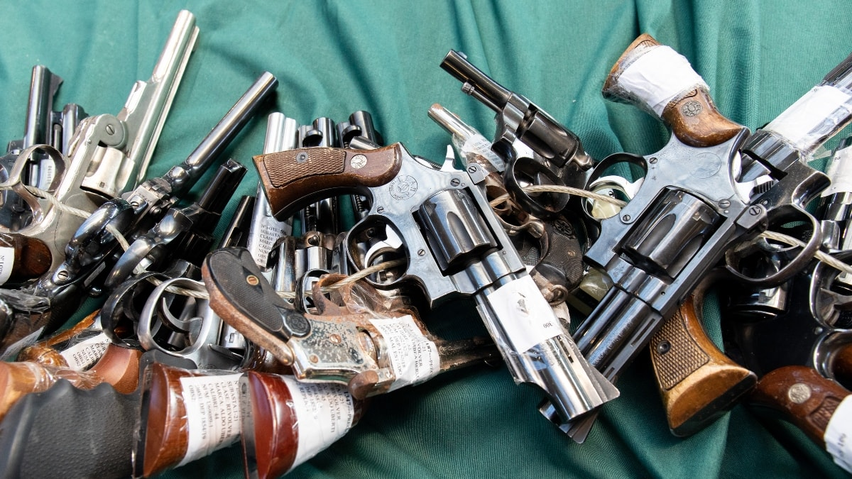 ¿Quién puede portar armas por la calle?