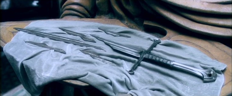 Narsil y su transformación en Andúril: la espada que unió reinos