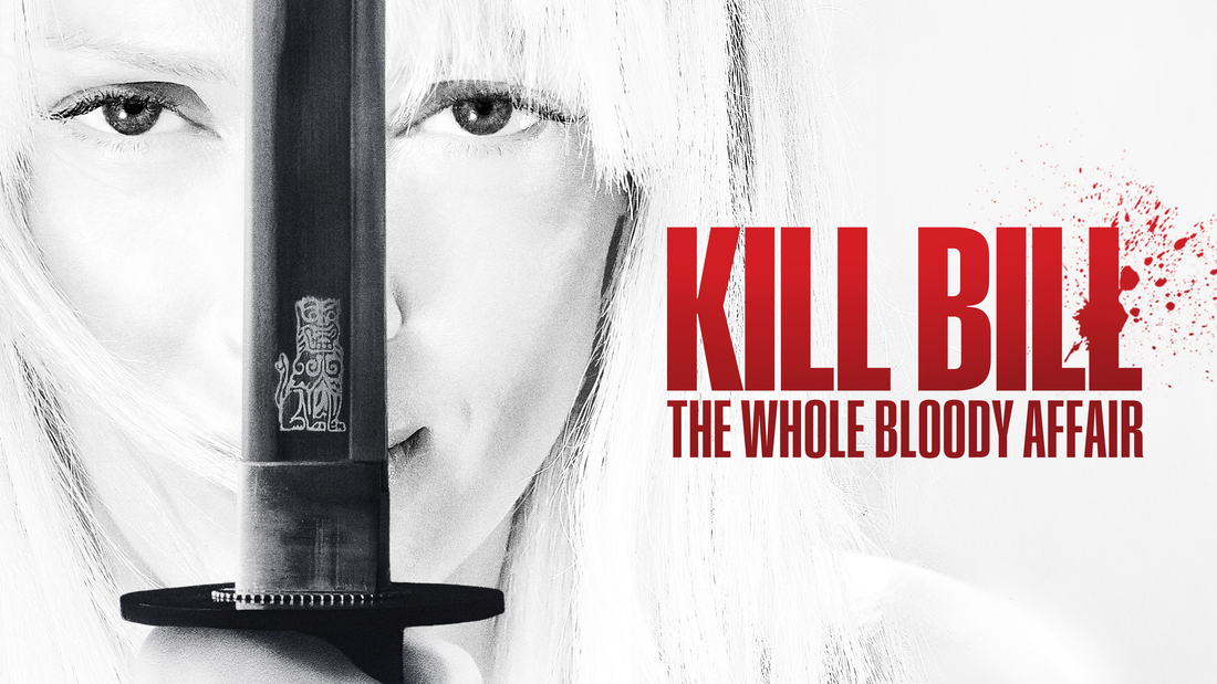 Imagen del rostro de la protagonista con su espada alzada en medio, en escala de grises, y las palabras Kill Bill: The Whole Bloody Affair en rojo