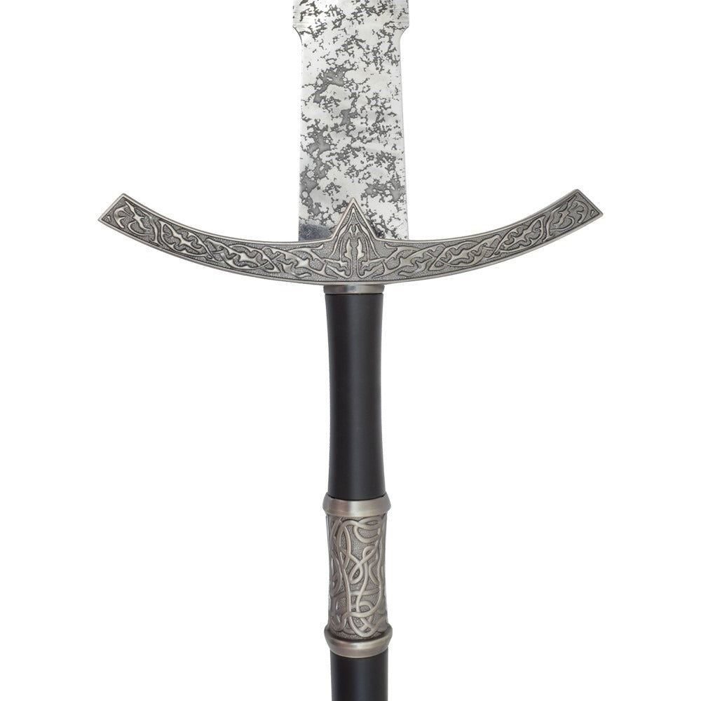 Detalle de Guarda con grabados de espada medieval de la colección Tienda Medieval de Espadas y más