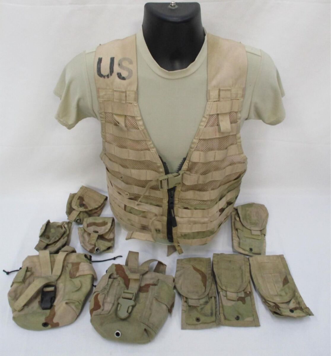 Uniformes tácticos de supervivencia. Espadas y más