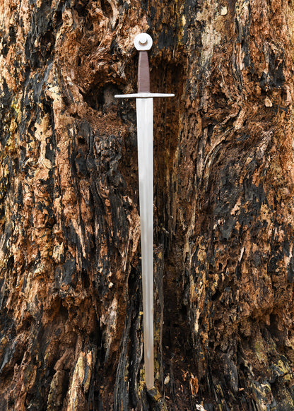 Imagen de Espada medieval funcional de una mano sin filo parte de nuestra colección en Espadas y más, sitio oficial.