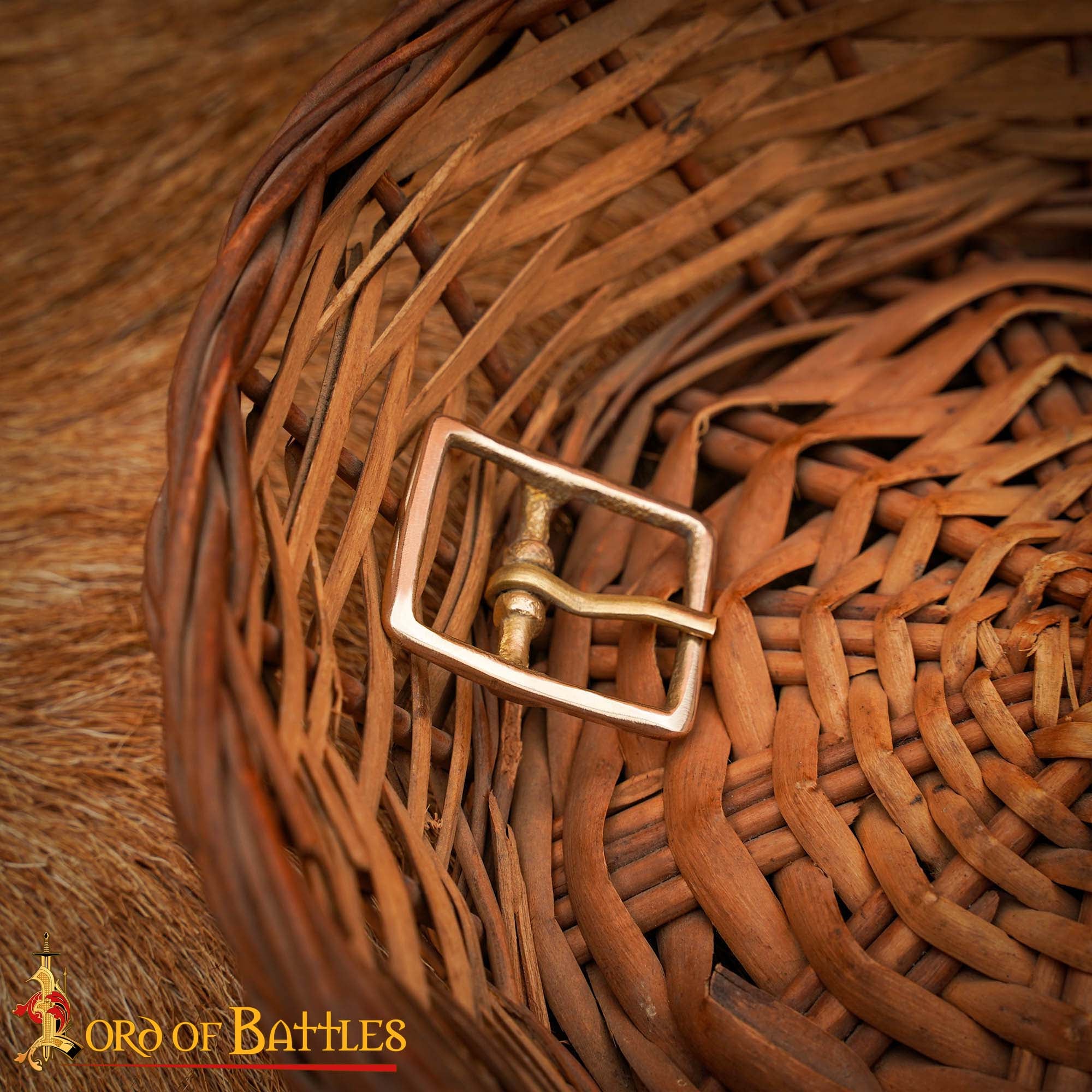 Hebilla Medieval de Latón para Cinturón - Marco Rectangular Compacto - Imagen 1