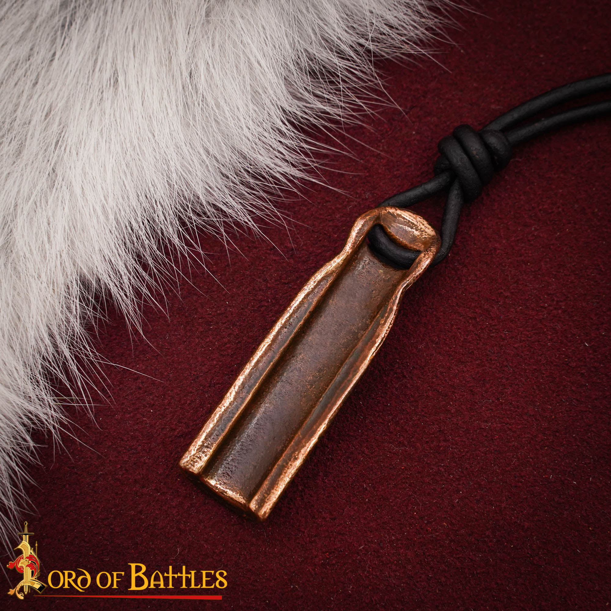 Colgante Amuleto de Bronce Nórdico del Siglo X - Acabado Antiguo con Cordón de Cuero - Imagen 6