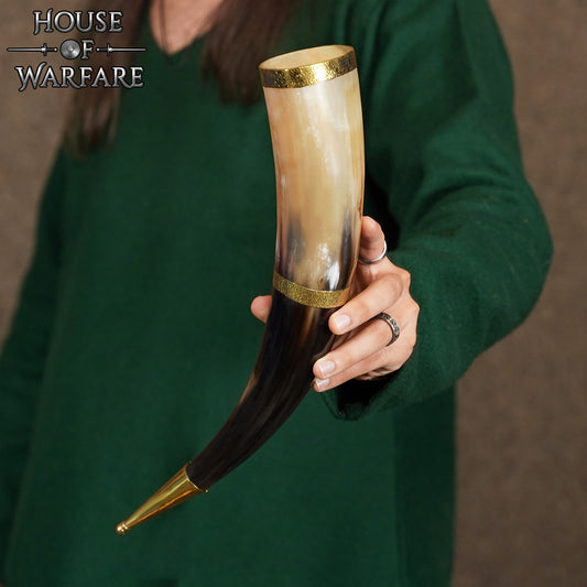 Cuerno Medieval Vikingo para Beber con Adornos de Latón - Larp, Temas Vikingos - Imagen 1