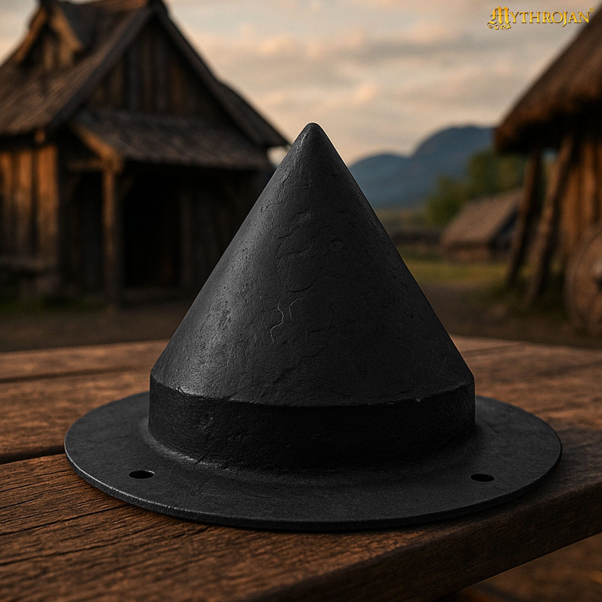 Jefe de Escudo Germánico - 8" Negro Antiguo, Acero Forjado a Mano con Remaches de Montaje - Imagen 1