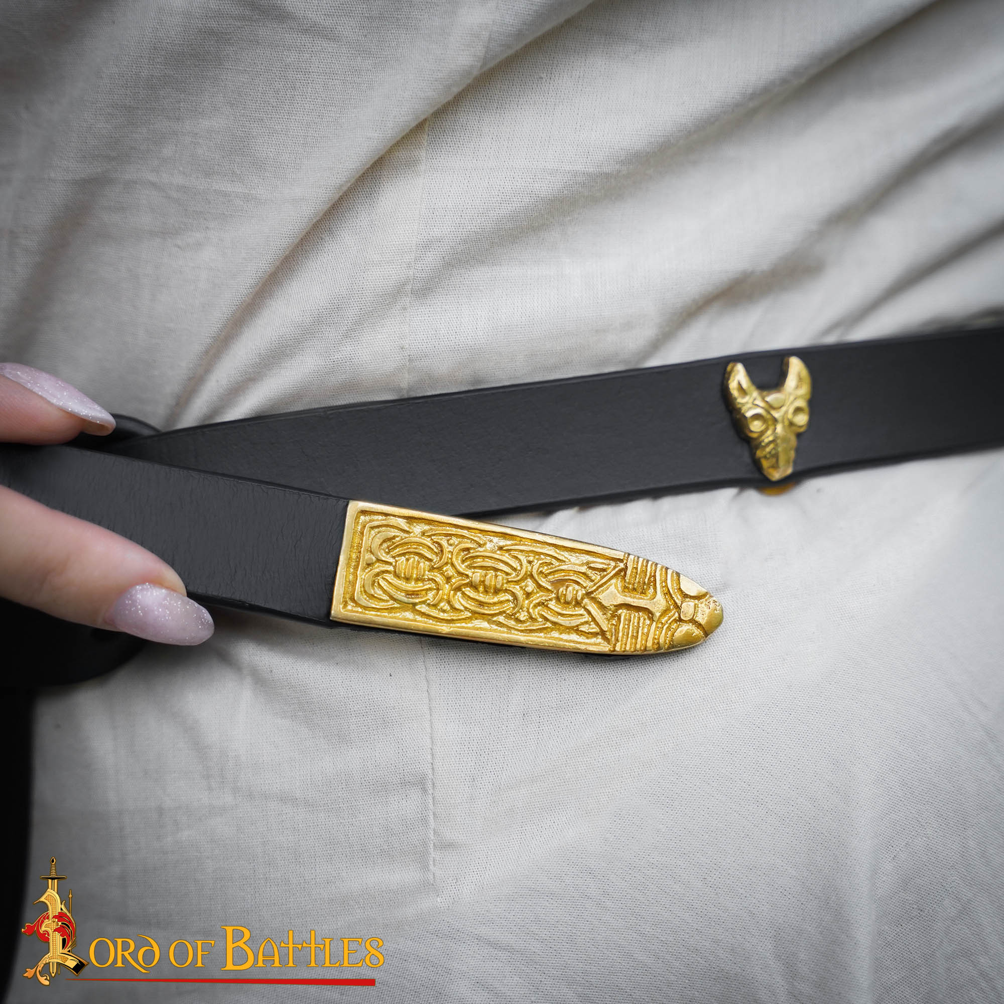 Chape Medieval de Latón Macizo para Cinturón - Diseño de Nudo Celta - Extremo de Cinturón de Latón Puro - Imagen 5