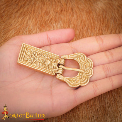 Hebilla Medieval de Latón para Cinturón - Accesorio Histórico Grabado - Latón Macizo - Imagen 1