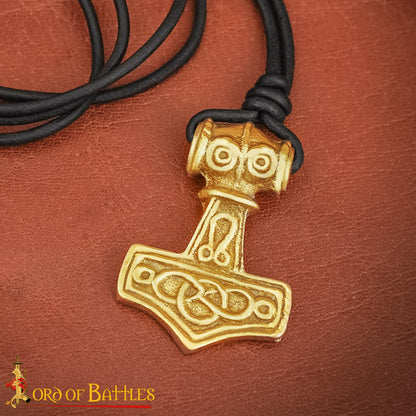 Colgante Mjolnir con Cordón de Cuero - Latón, Martillo de Thor - Imagen 1