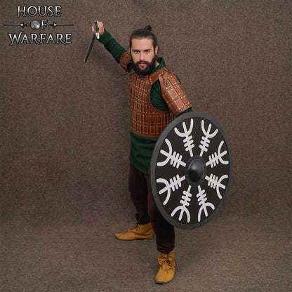 Escudo Vikingo de Madera con Yelmo de Pavor Diseño Aegishjalmur -escudo de Batalla Redondo Pintado - Escudo Medieval Funcional - Imagen 5