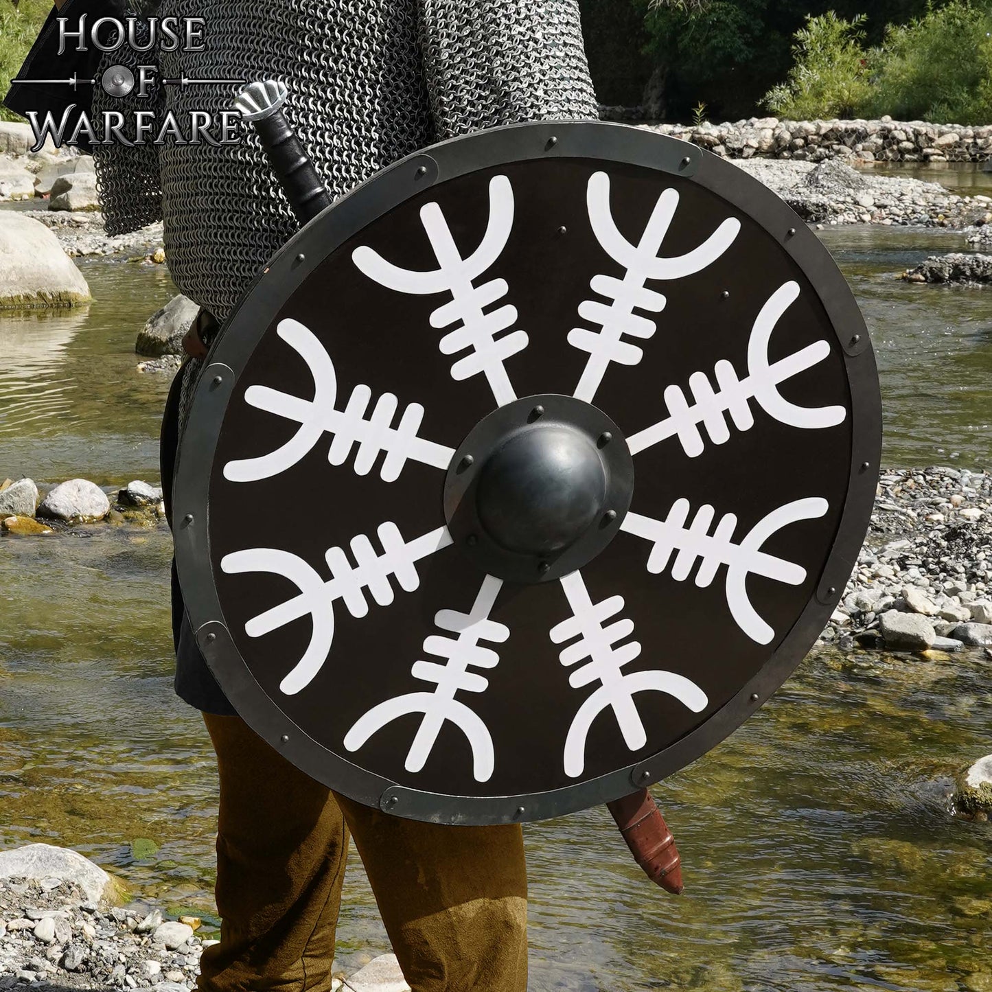 Escudo Vikingo de Madera con Yelmo de Pavor Diseño Aegishjalmur -escudo de Batalla Redondo Pintado - Escudo Medieval Funcional - Imagen 6