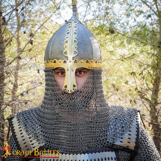 Casco Vikingo-ruso Tipo Ii de Gnezdovo con Coraza de Cota de Malla (siglo X) - Imagen 1