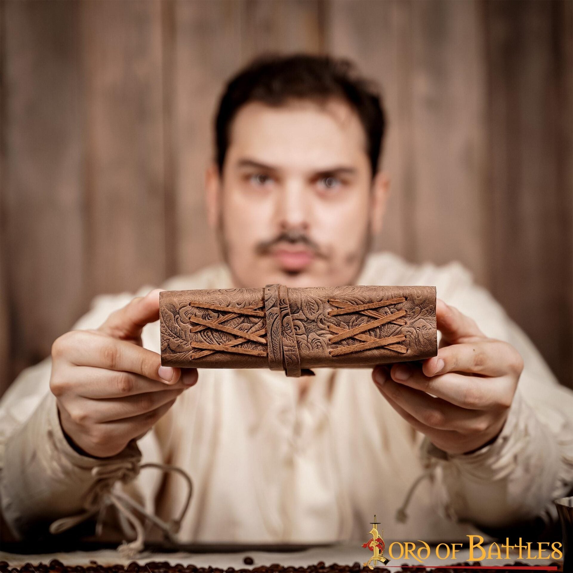 Diario Medieval Diario Vintage de Cuero Hecho a Mano - Imagen 6