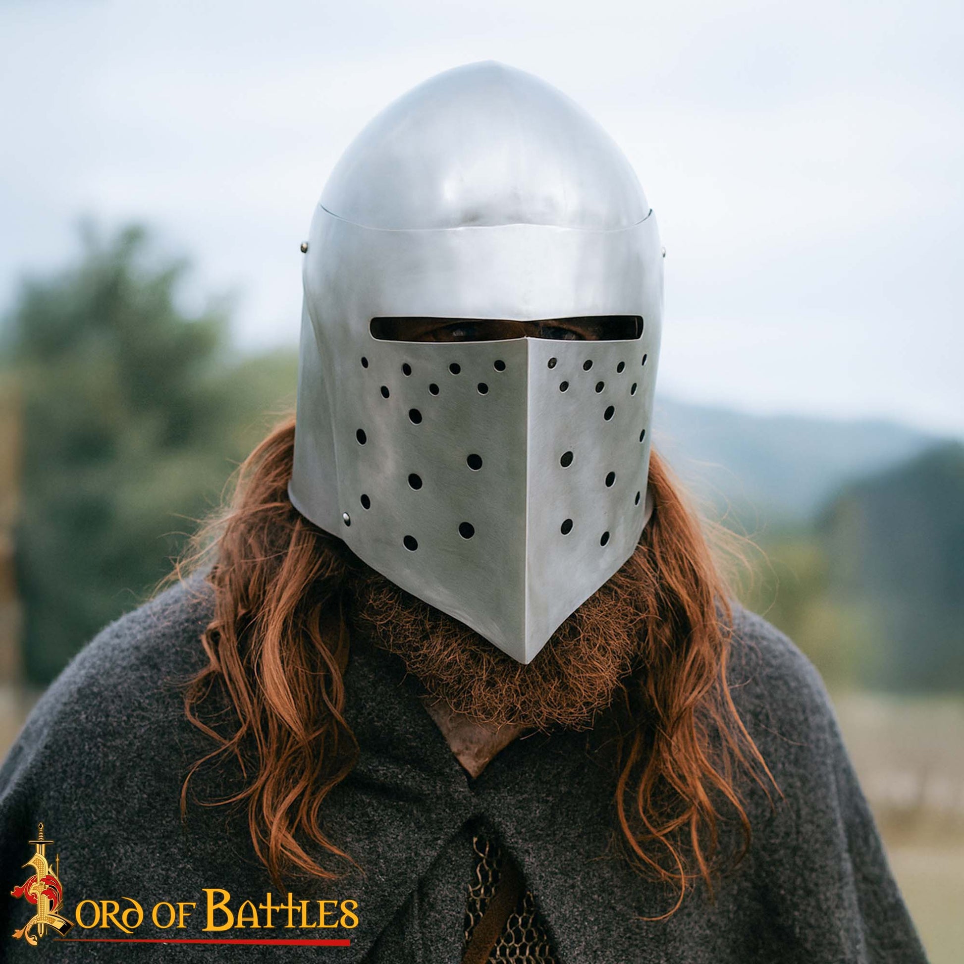 Casco de Caballero Bascinet del Siglo Xiv con Forro Acolchado de Protección - Imagen 2
