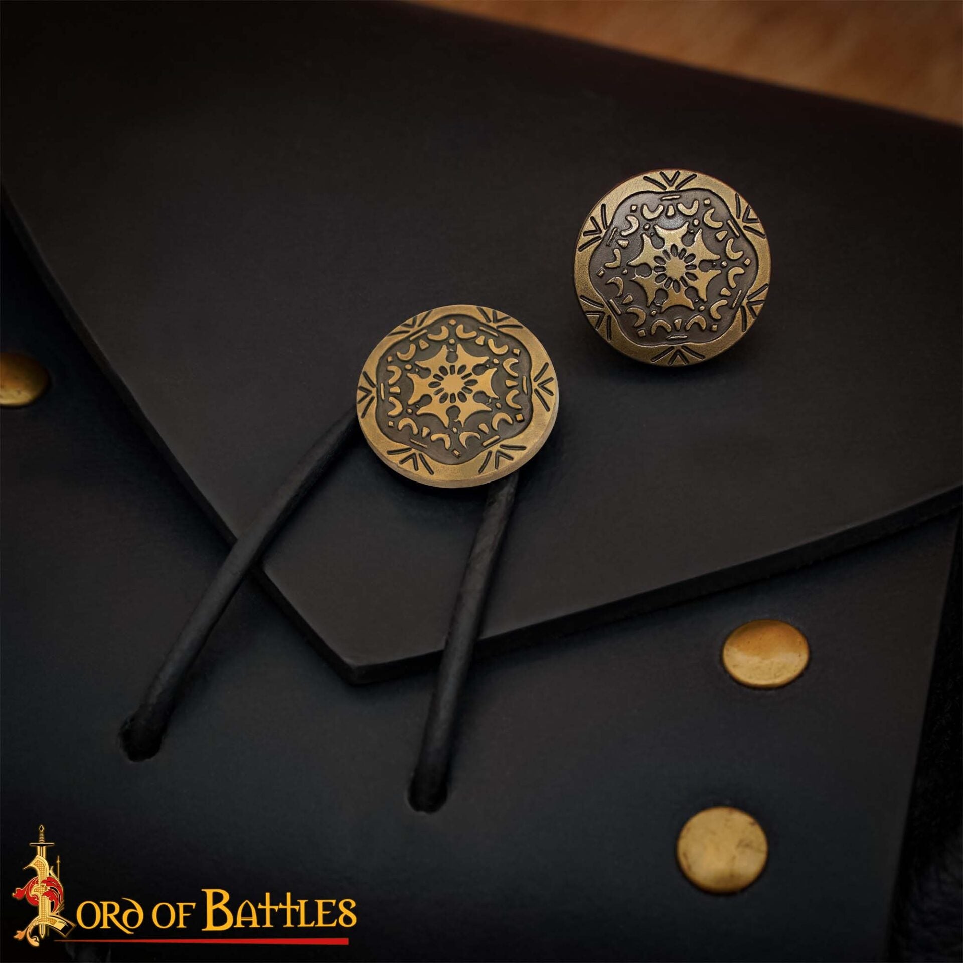 Botón Decorativo de Latón con Motivo Floral Medieval - Cierre Trasero de Remache - Imagen 2