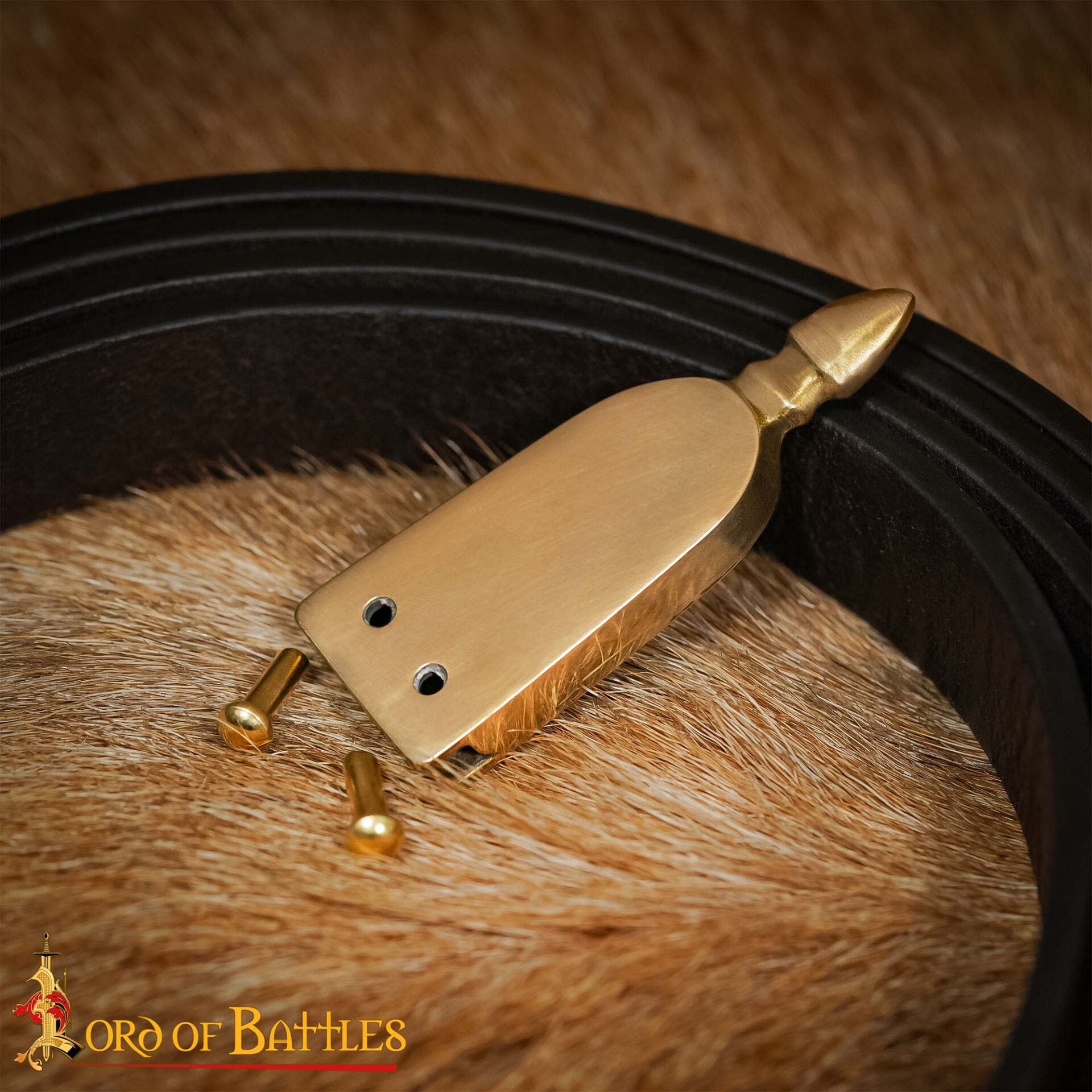 Chape Medieval de Latón para Cinturón - Terminal de Cinturón con Remaches para Cinturones de Cuero - Imagen 1