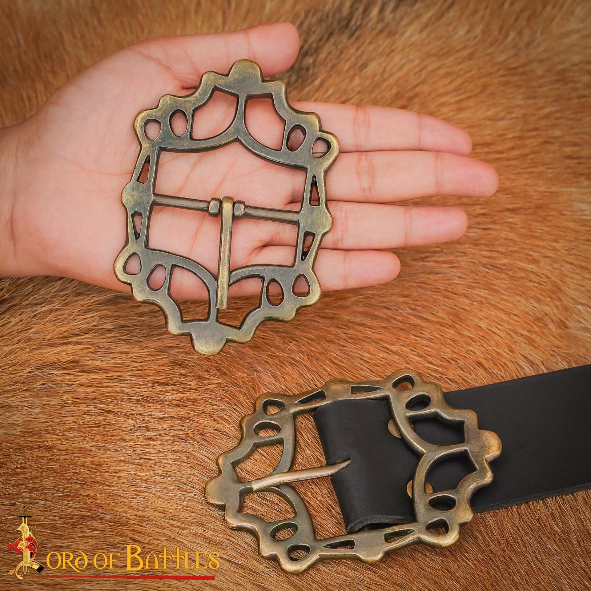 Cinturón Medieval de Latón Hebilla Gótica - Acabado Latón Antiguo - Imagen 7