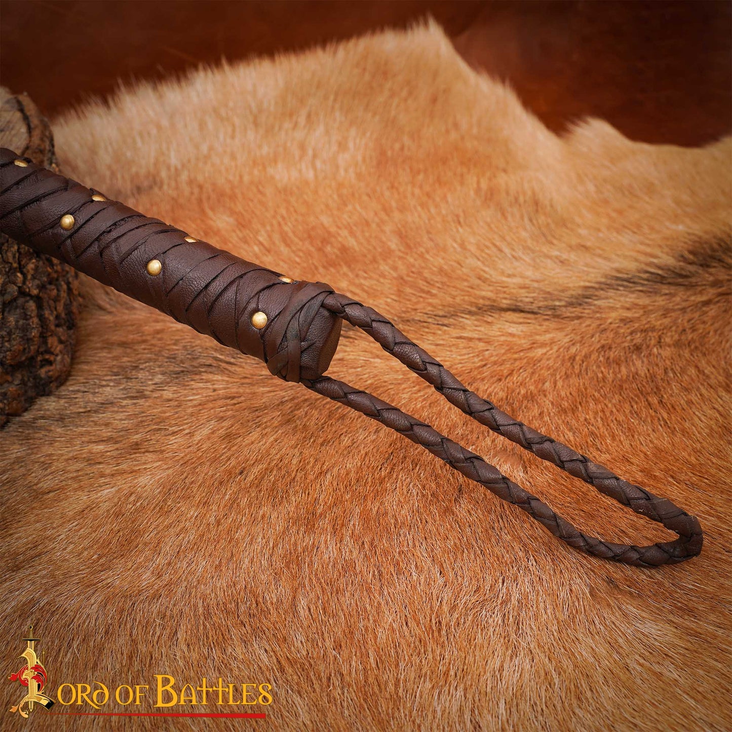 Látigo Medieval de Cuero para Toros - Diseño Trenzado Artesanal con Remaches de Latón - Imagen 6