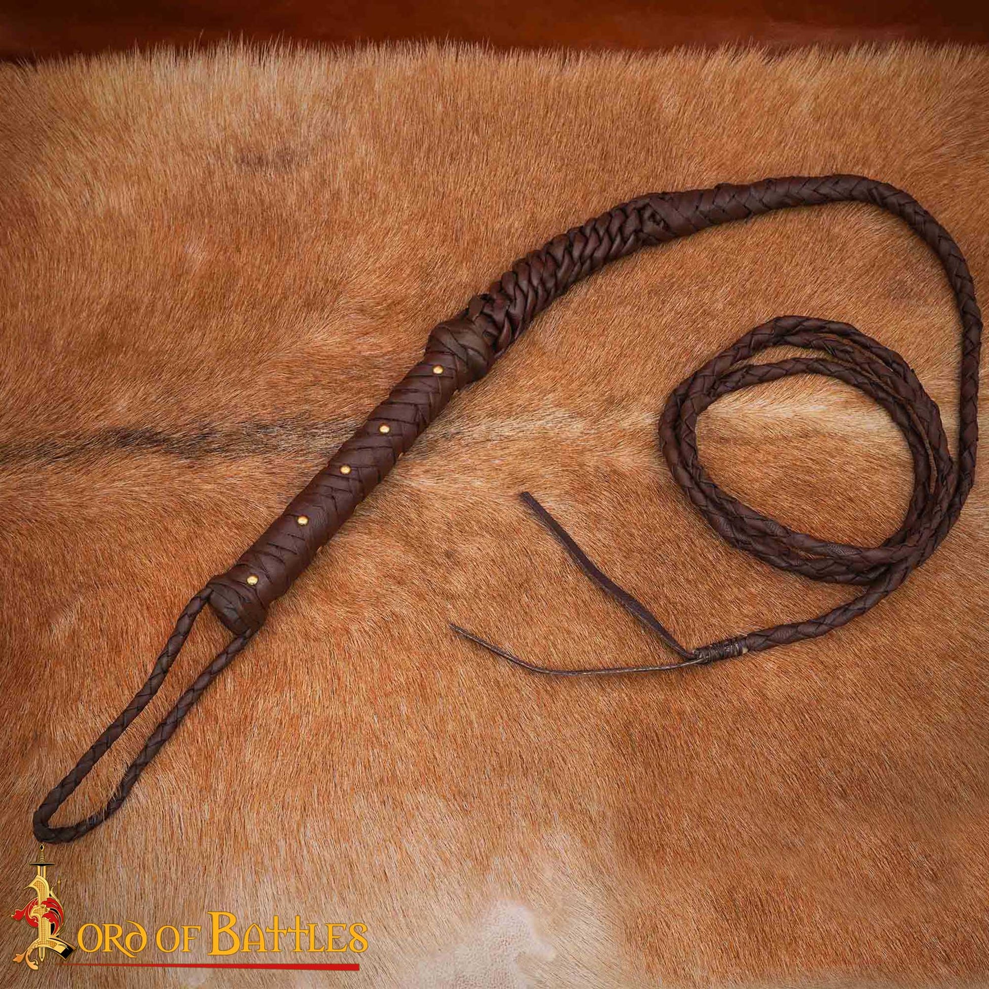 Látigo Medieval de Cuero para Toros - Diseño Trenzado Artesanal con Remaches de Latón - Imagen 1