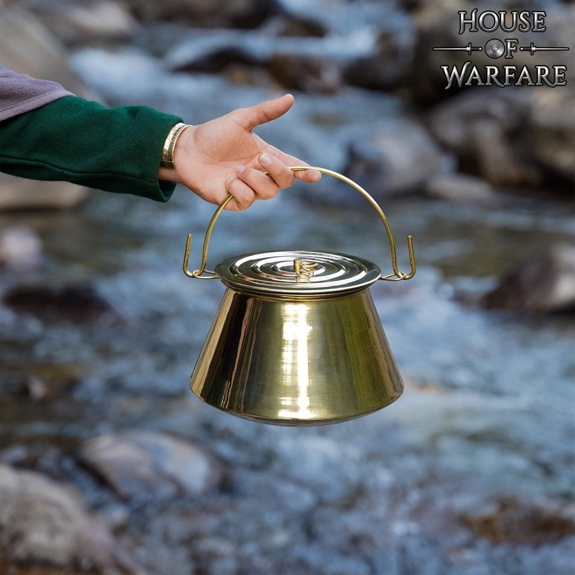 Hervidor Medieval de Latón con Tapa - Olla Histórica para Cocinar Al Aire Libre y en Hogueras - Caldero de Latón Pulido Hecho a Mano - Imagen 5