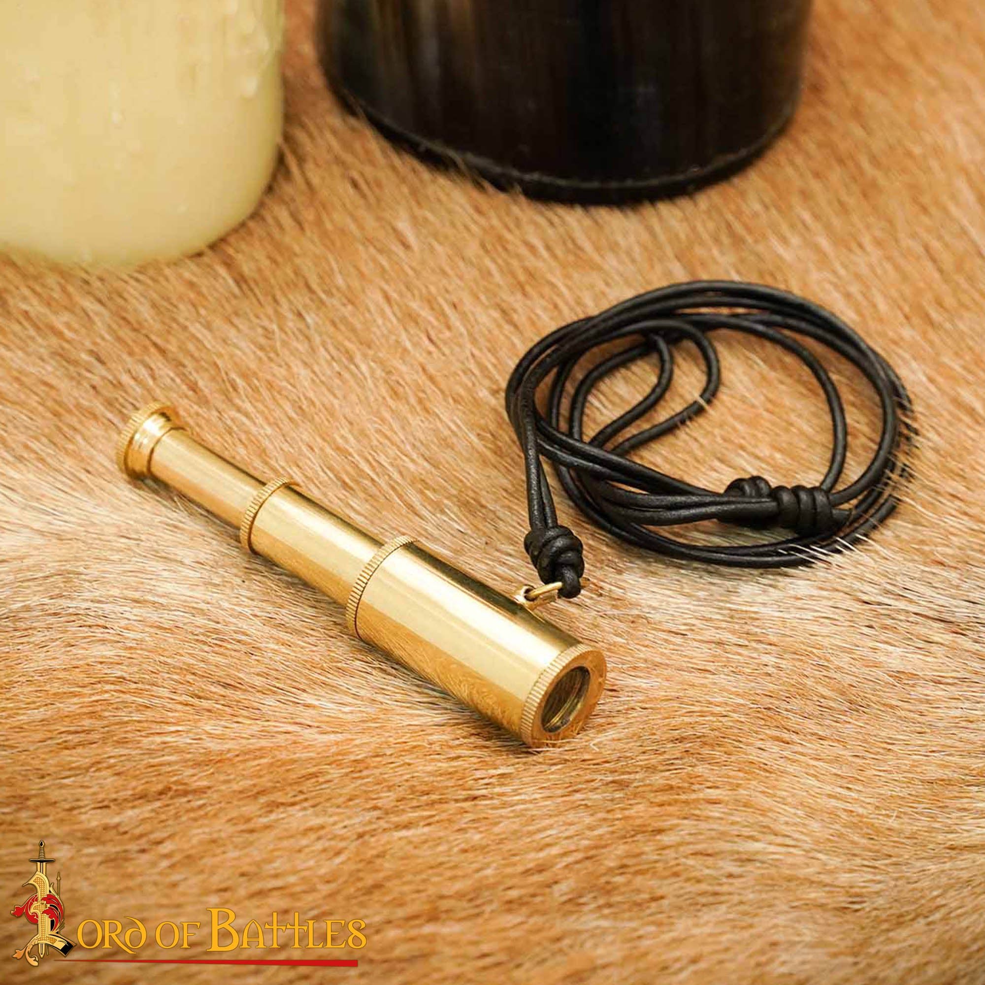 Colgante Pirata Telescopio de Latón - Mini Collar Catalejo para Disfraces Históricos Náuticos - Imagen 1
