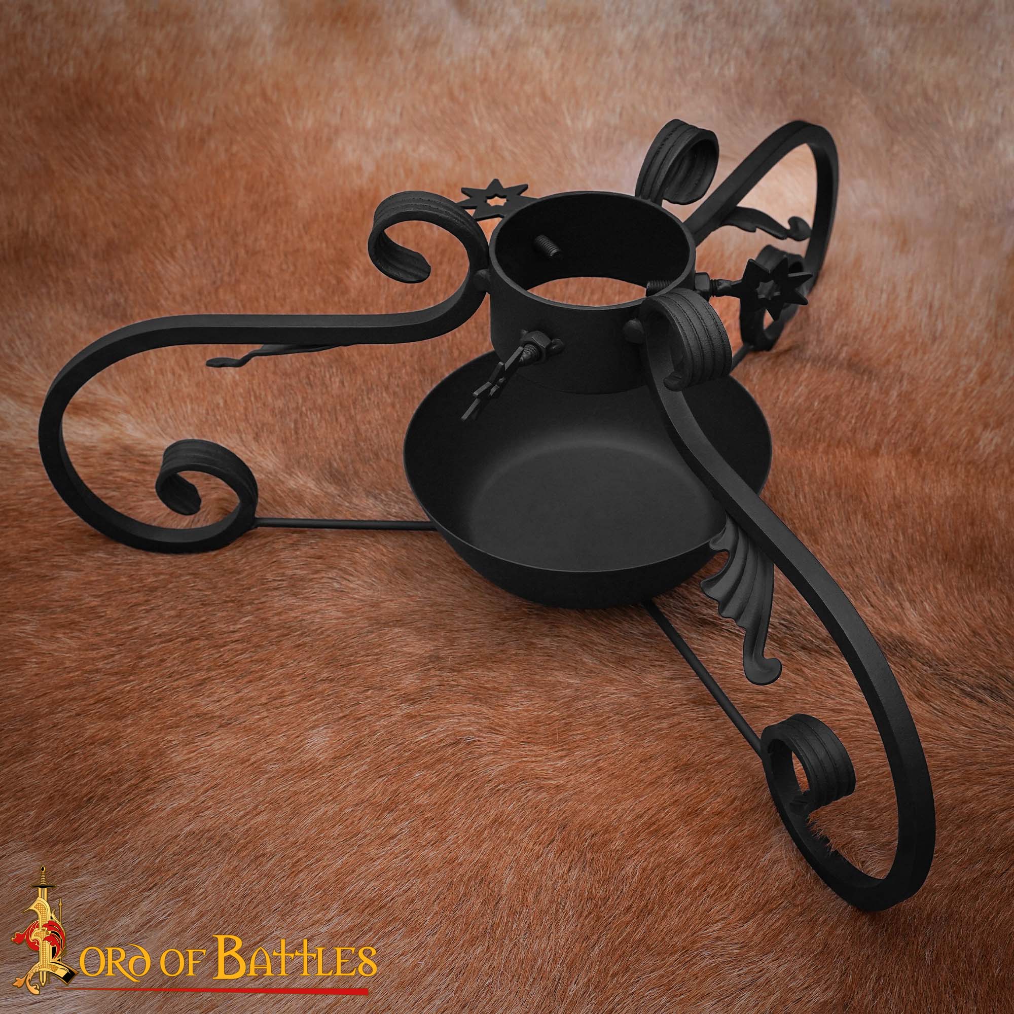 Soporte de Hierro Forjado Medieval del Siglo Xiv - Pantalla de Volutas Forjadas a Mano con Acabado en Negro Aceite - Imagen 1