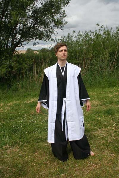 Fantasia de cosplay de "Hitsugaya Toshirou" da série "Bleach"