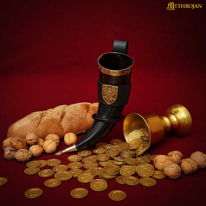 Mythrojan The Tournament Champion - 350 Ml Viking Drinking Horn con Soporte de Cuero Negro - Imagen 2