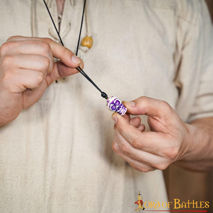 Colgante de Calavera de Hueso de Buey Pulido con Cordón de Cuero Auténtico - Amuleto Medieval Tallado a Mano - Imagen 7