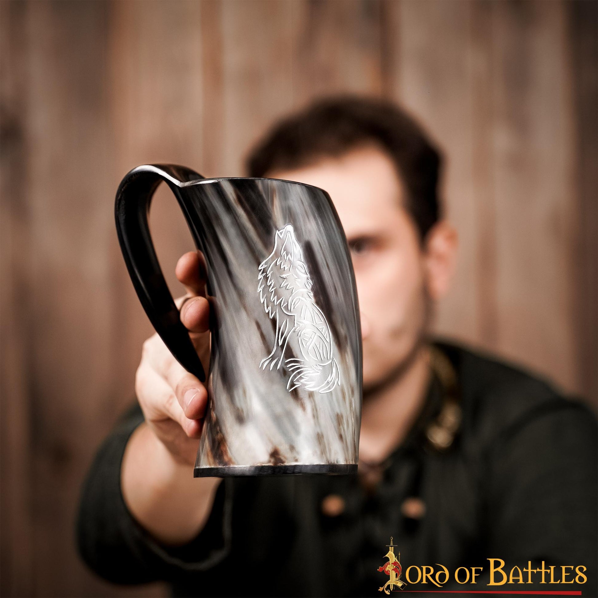 Jarro Vikingo de Cuerno con Nudos de Lobo Celta (600ml) - Imagen 16