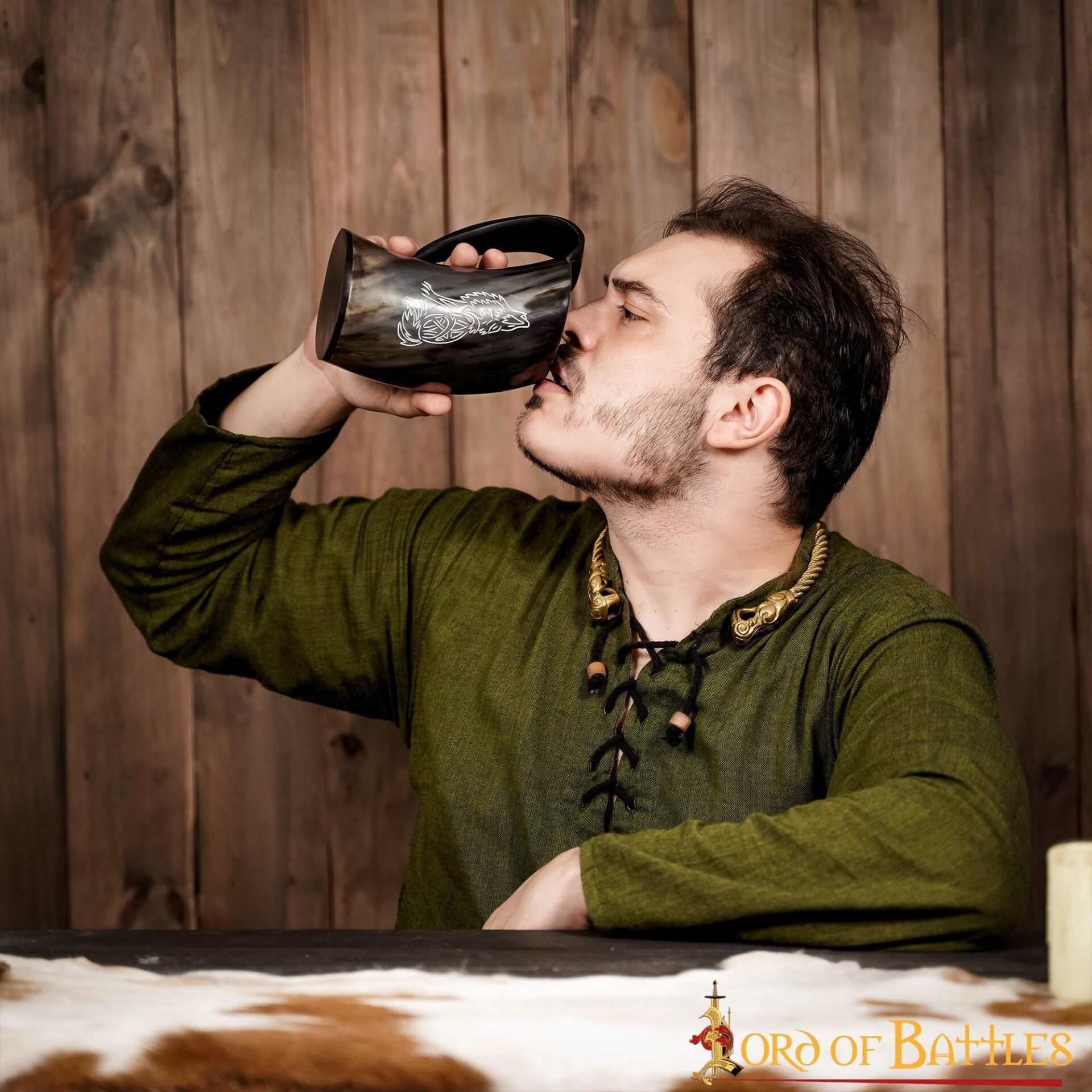 Jarro Vikingo de Cuerno con Nudos de Lobo Celta (600ml) - Imagen 15