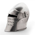 Imagen de Casco Bacinete con visera desmontable 300580 parte de nuestra colección en Espadas y más, sitio oficial.