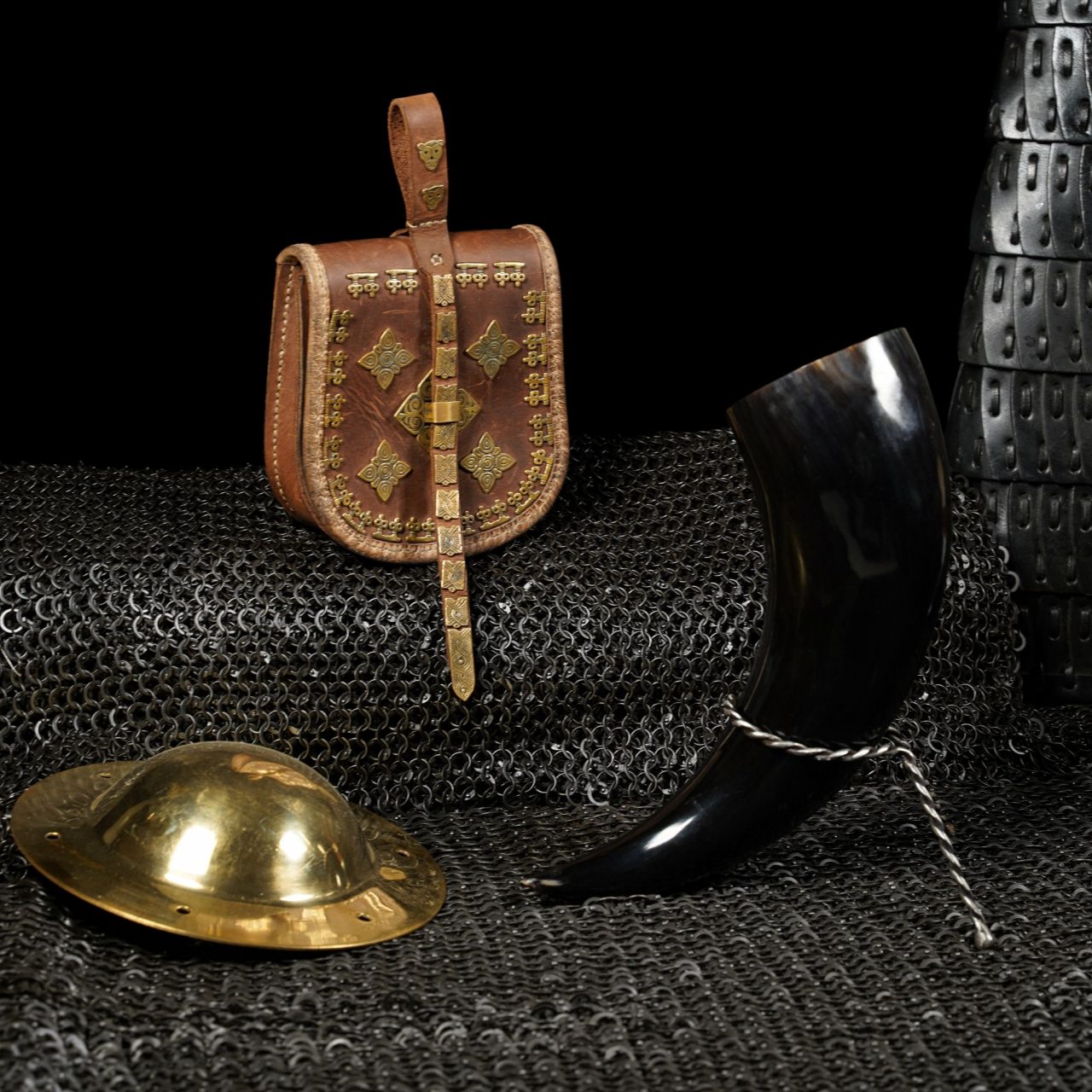 Mythrojan Cuerno para Beber Forjado a Mano Twisted Rack - Imagen 10