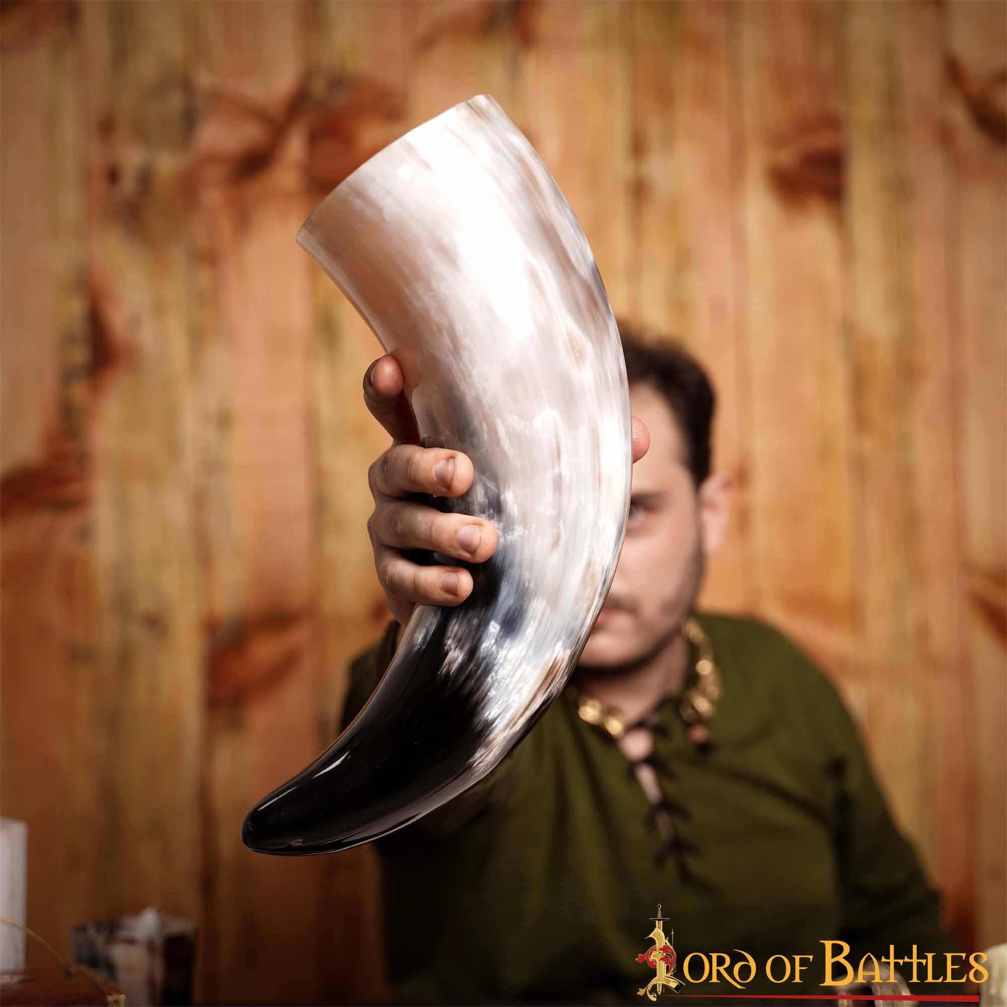 Cuerno Medieval Vikingo Nórdico para Beber - Hecho a Mano con Auténtico Cuerno de Buey (1000 Ml de Capacidad) - Imagen 10