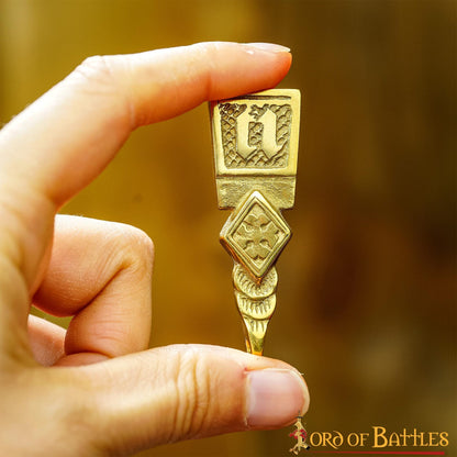 Intrincado Cinturón Medieval de Latón Macizo Accesorio Funcional Chape - Imagen 6