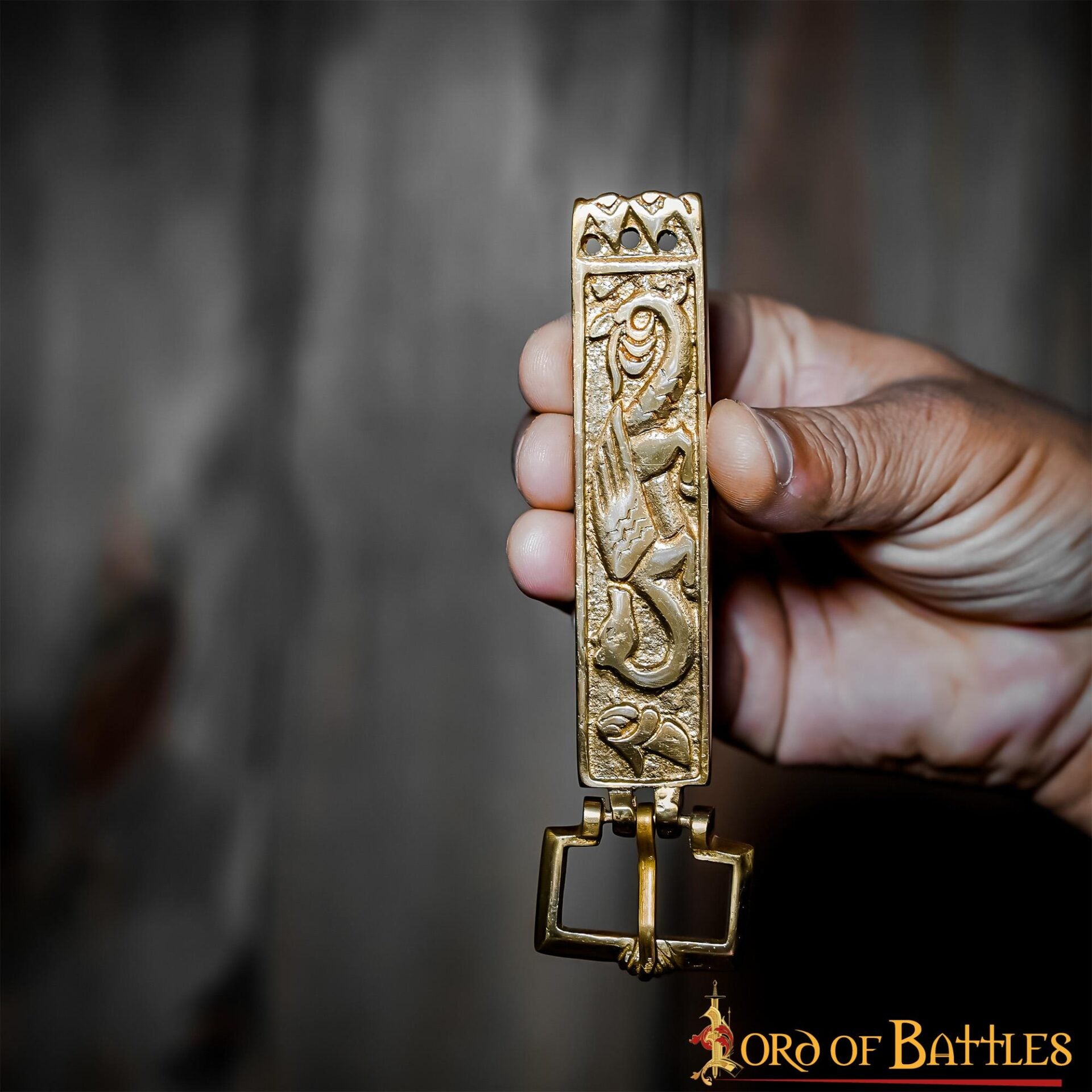 Hebilla de Cinturón Vikinga de Latón Macizo con Forma de Dragón - Diseño Nórdico Grabado - Imagen 15