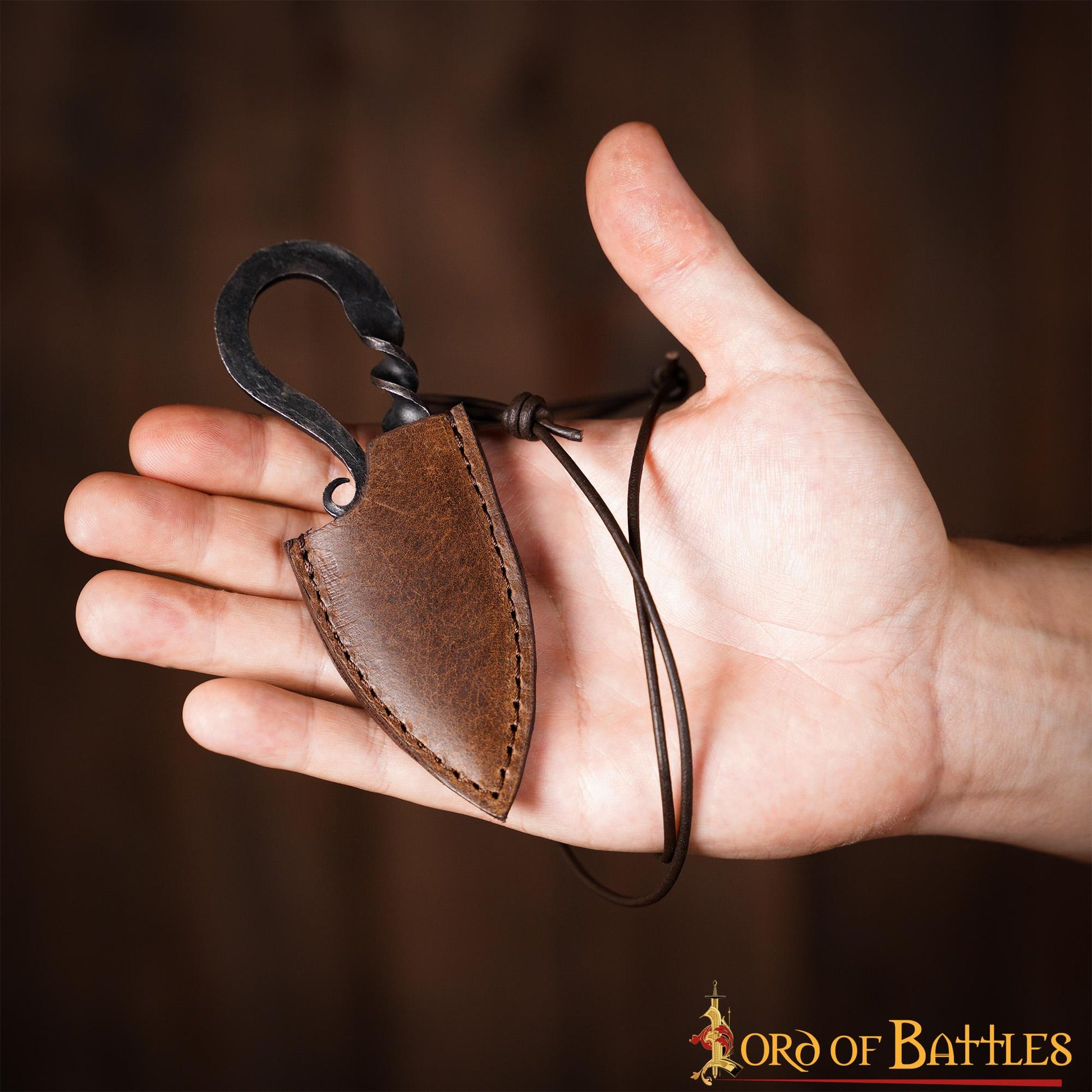 Cuchillo Vikingo de Hierro Forjado a Mano con Funda de Cuero Auténtico - Imagen 6