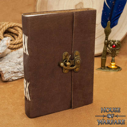 Diario Medieval de Cuero con Cerradura Diario Artesanal de Cuero Auténtico - Imagen 2