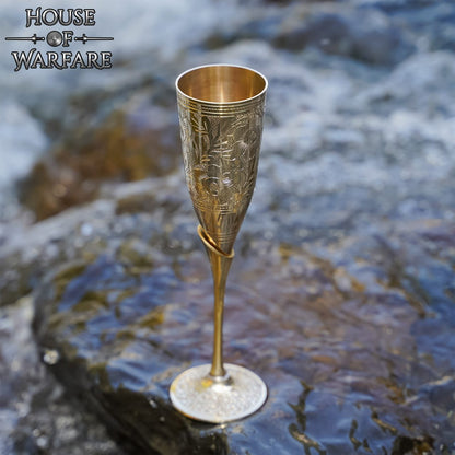 Cáliz Copa de Latón Grabado con Motivo Floral - Decoración Artesanal Medieval - Imagen 7