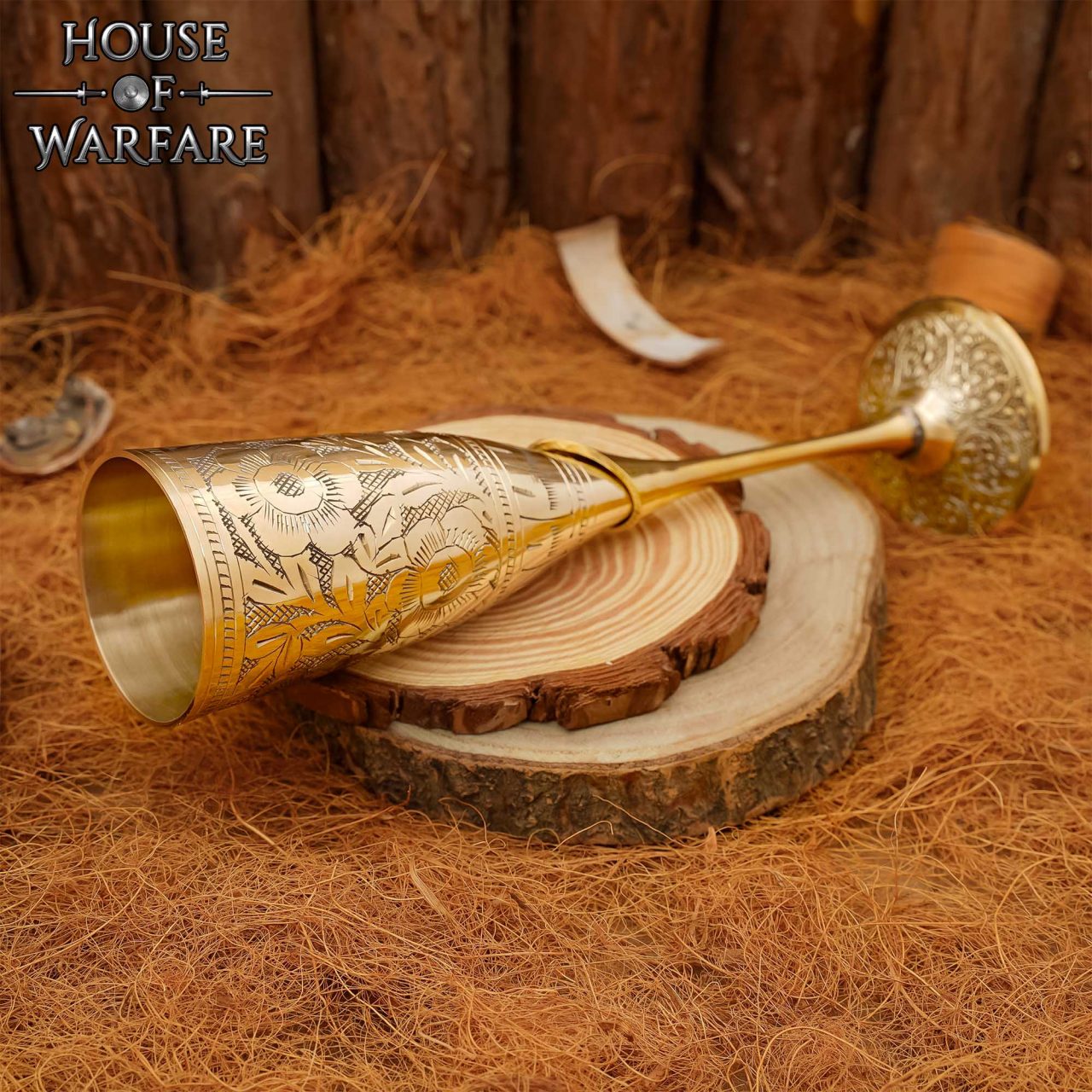 Cáliz Copa de Latón Grabado con Motivo Floral - Decoración Artesanal Medieval - Imagen 2