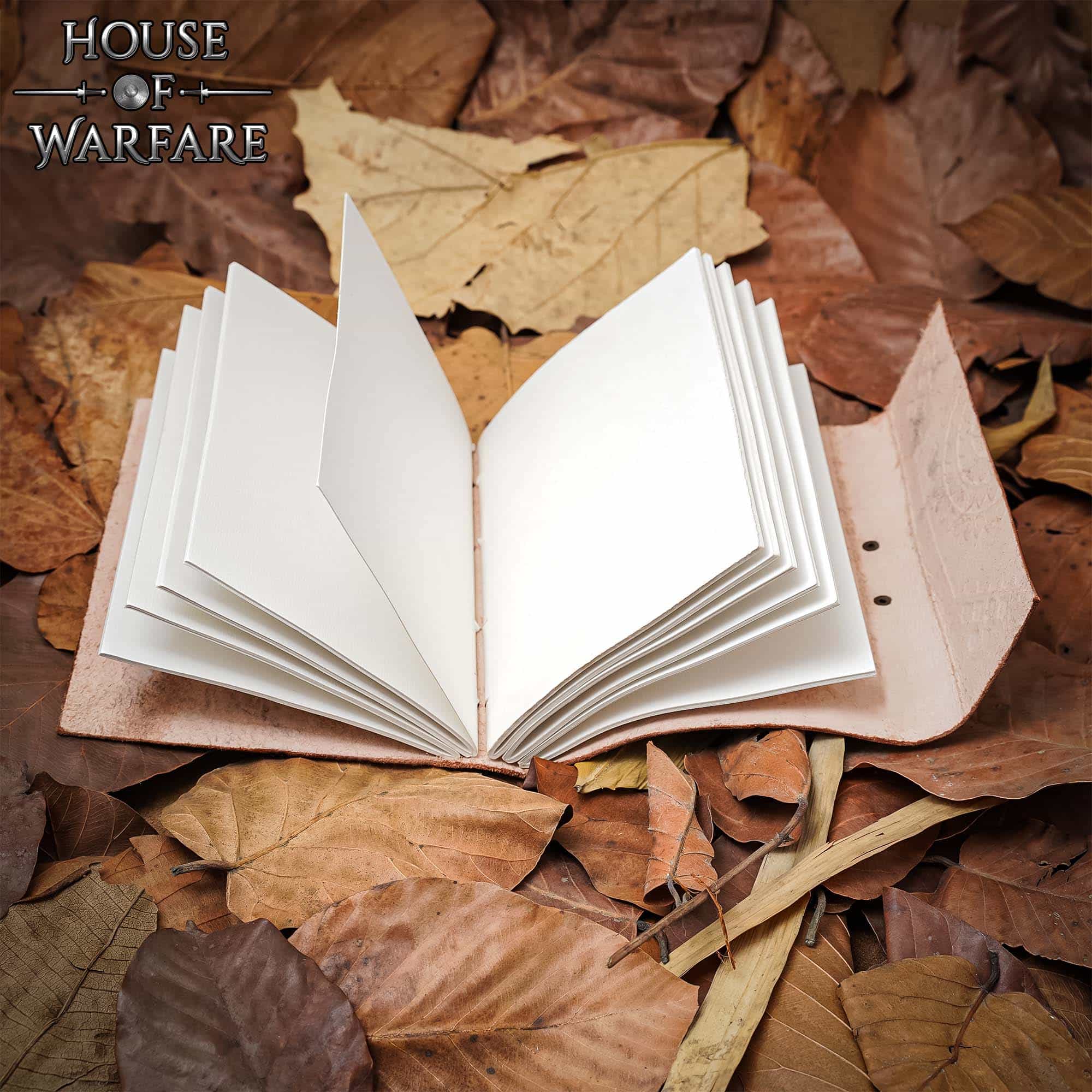 Diario Medieval de Cuero Grabado con Piedra Azul - Diario Artesanal con Cerradura de Latón - Imagen 10