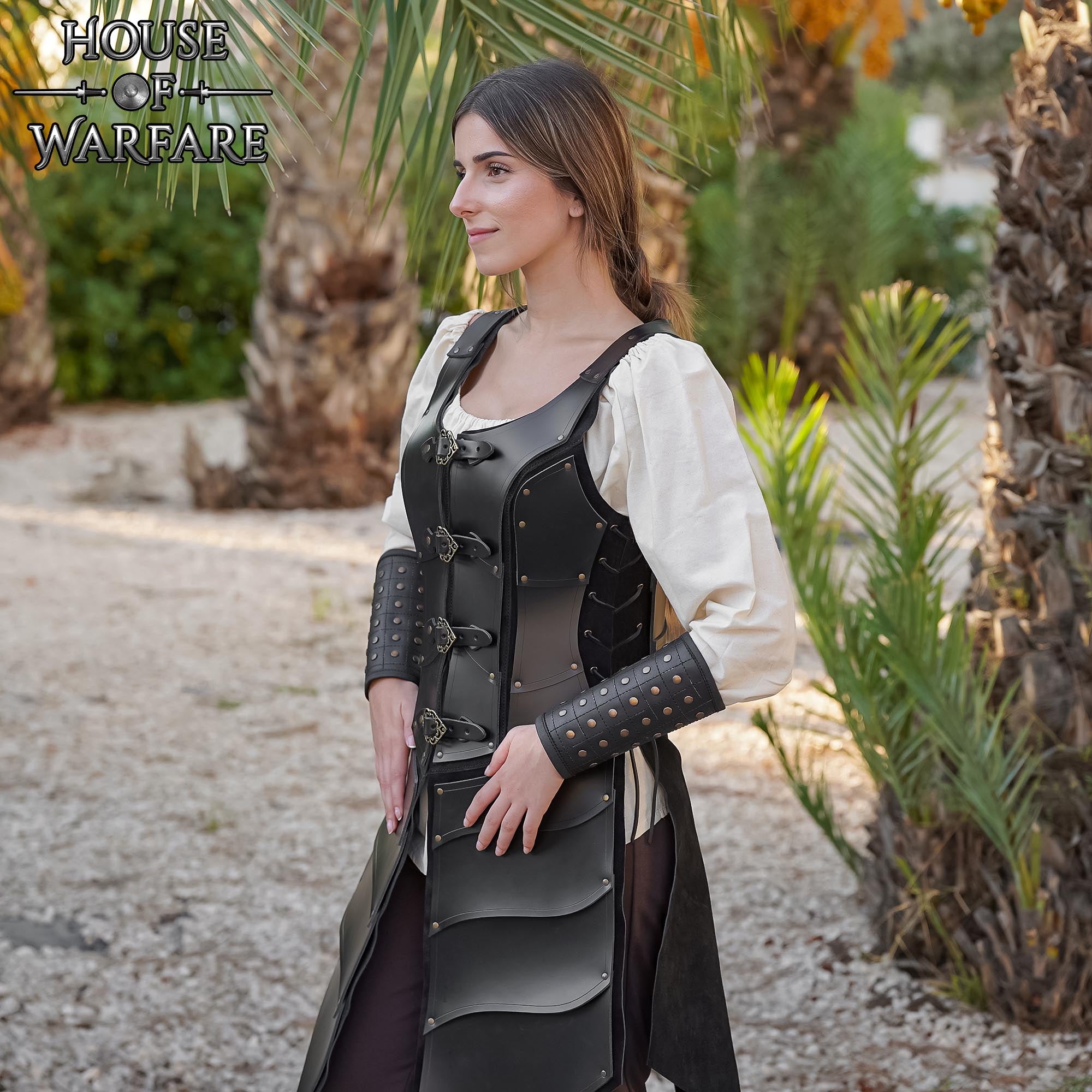 Brazales Medievales de Cuero con Remaches de Latón con Cordón de Cuero - Guardabrazos para Larp, Sca y Disfraces de Fantasía - Imagen 4