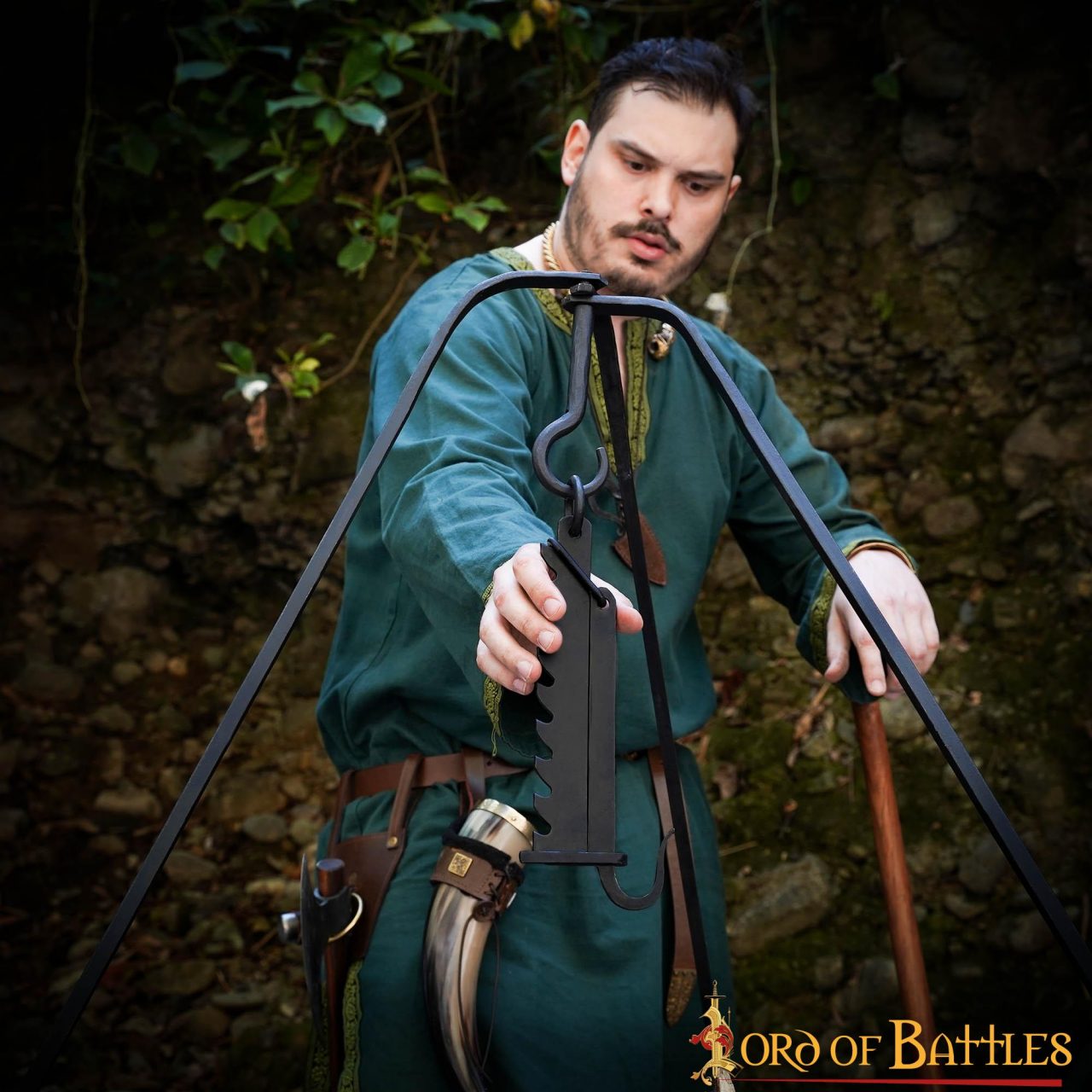 Hervidor Medieval de Hierro Forjado a Mano Sierra de Campamento Funcional - Imagen 11